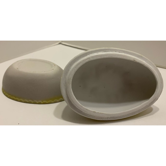 Vintage Pink Easter Bunny Rabbit On Egg Trinket Box Ceramic Porcelain - Picture 6 of 6